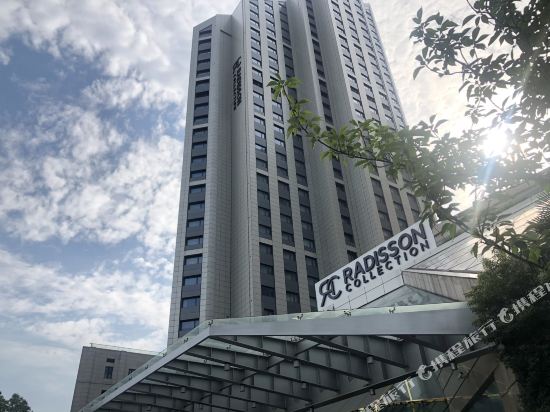 上海扬子江丽笙精选酒店