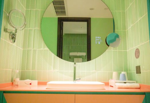 Manqu Paradise Hotel (Quzhou Kaihua Deyang Building) Hotel Overview