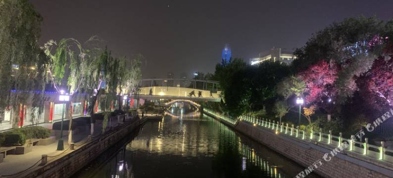 济南泉城广场宽厚里亚朵酒店图片