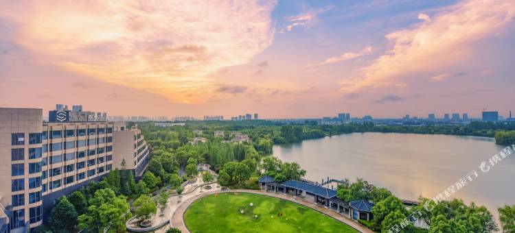 六安曙光铂尊酒店图片