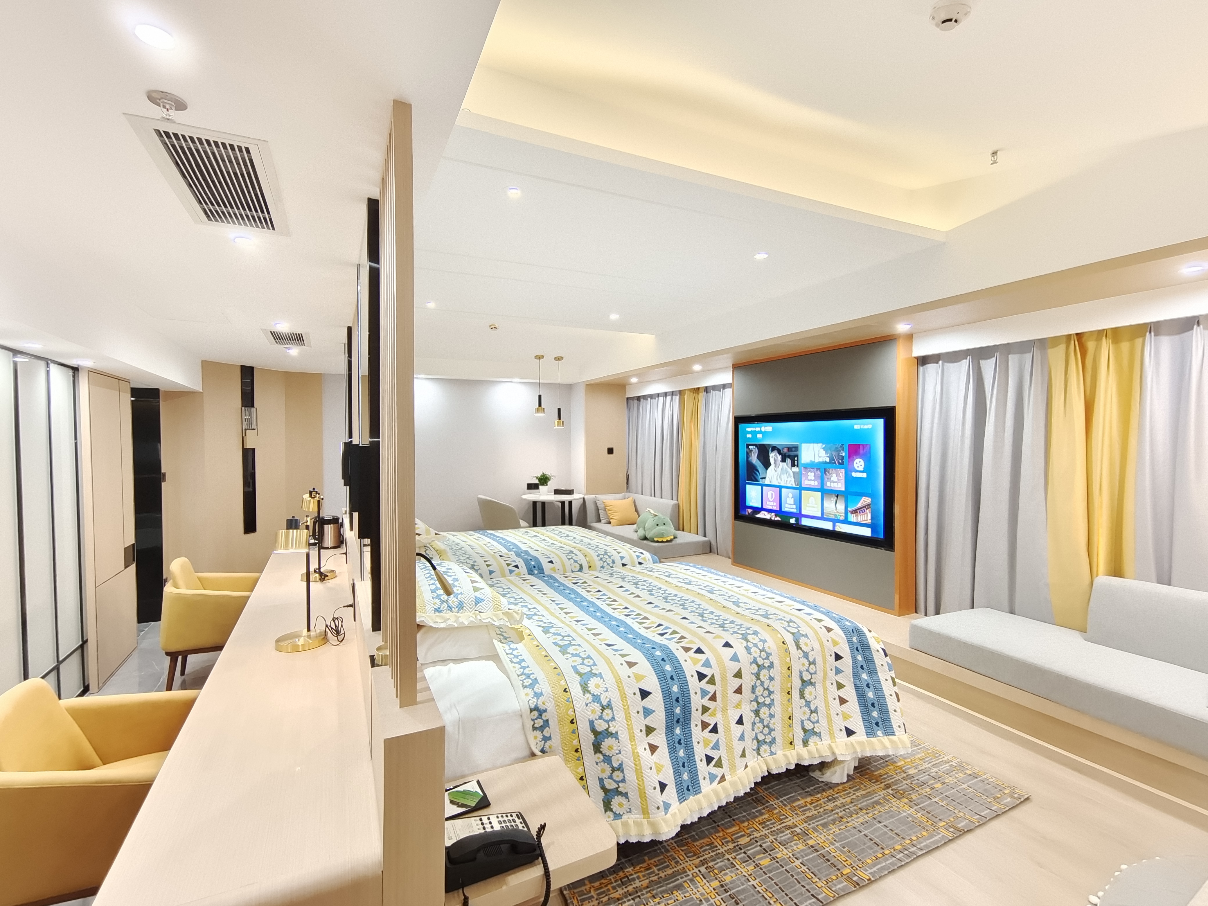 Huidong Hotel Over view