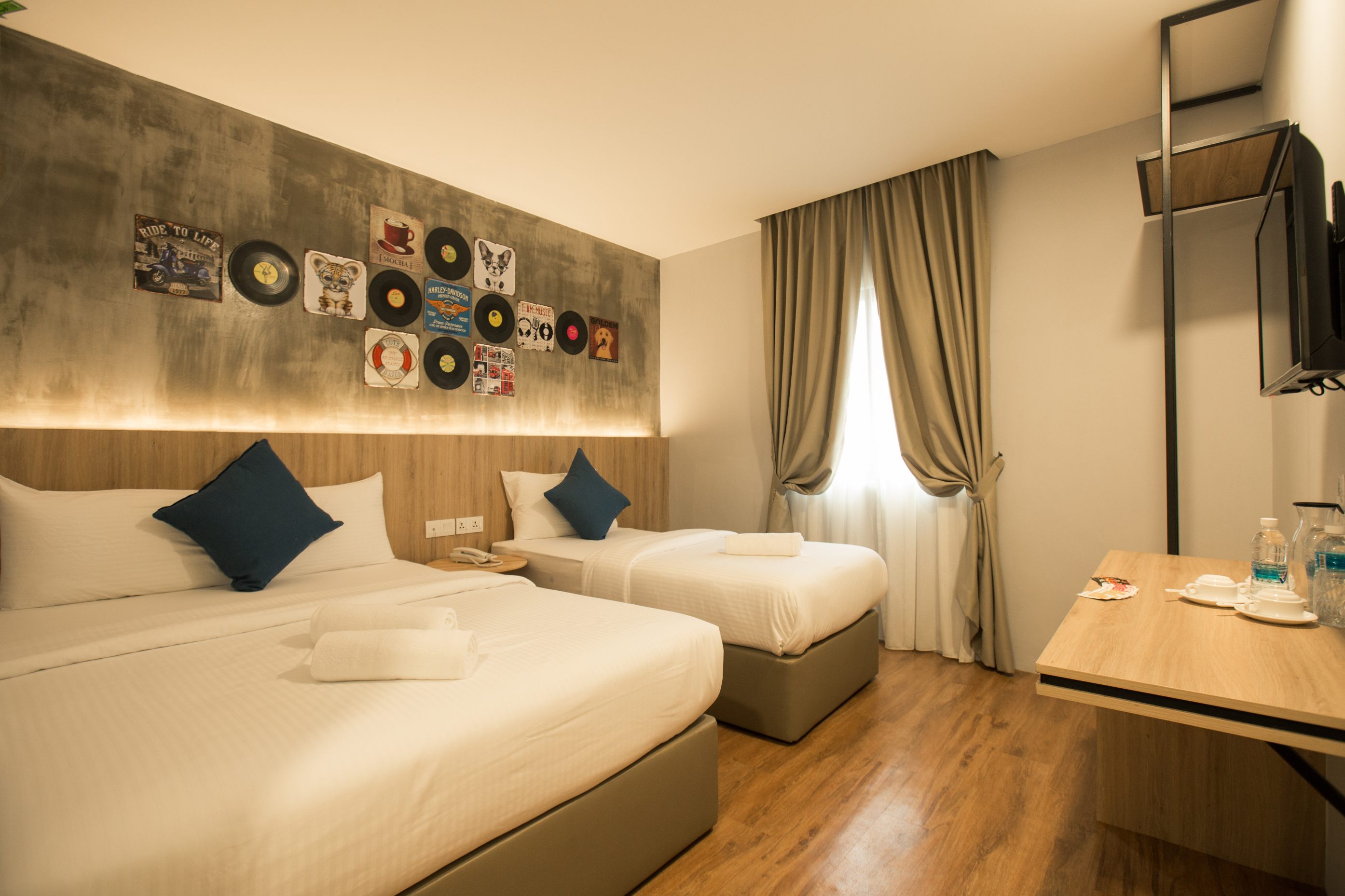 Hotel CIQ, Jalan TrusOver view