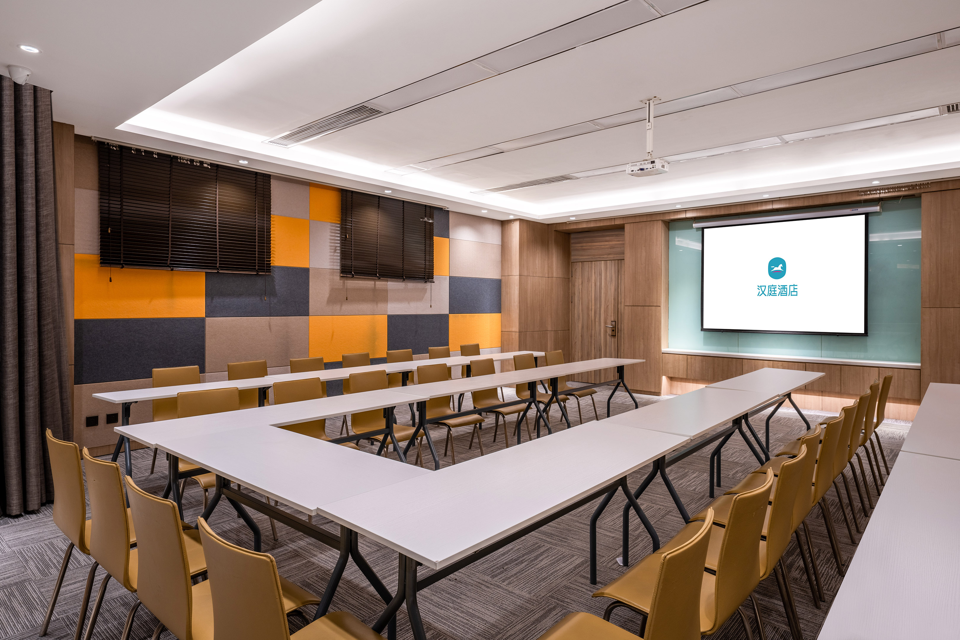 HanTing Premium Hotel (Kunming Donghua)Over view