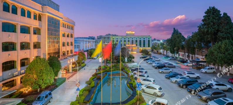 陆良桂华花园酒店图片