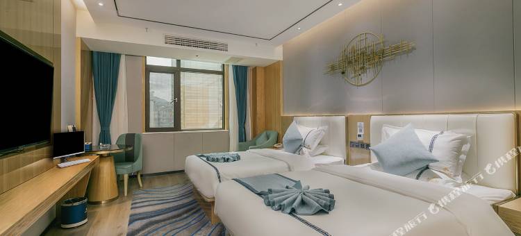 临沧海之蓝大酒店(佤文化广场玉龙湖公园店)图片