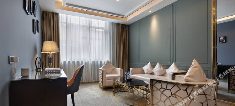 汨罗华美御廷酒店(汨罗站)图片