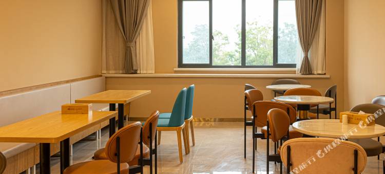 如家睿柏·云酒店(海门东渐广场店)图片