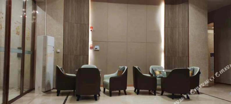 爱琴海MINI居公寓(爱琴海购物公园店)图片