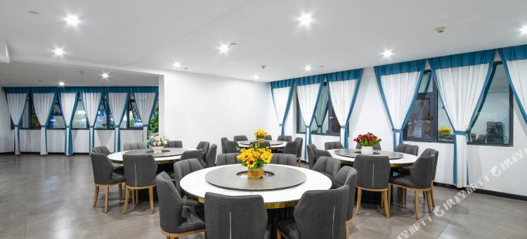 凤庆思莉朴酒店(文昌阁滇红古镇店)图片