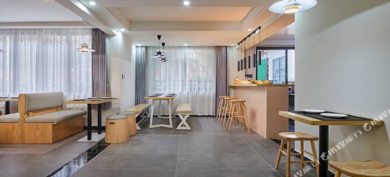 张家界听云庐酒店(武陵源国家森林公园店)图片