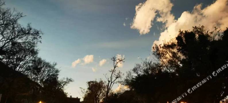 易之间民宿(开封万岁山武侠城店)图片