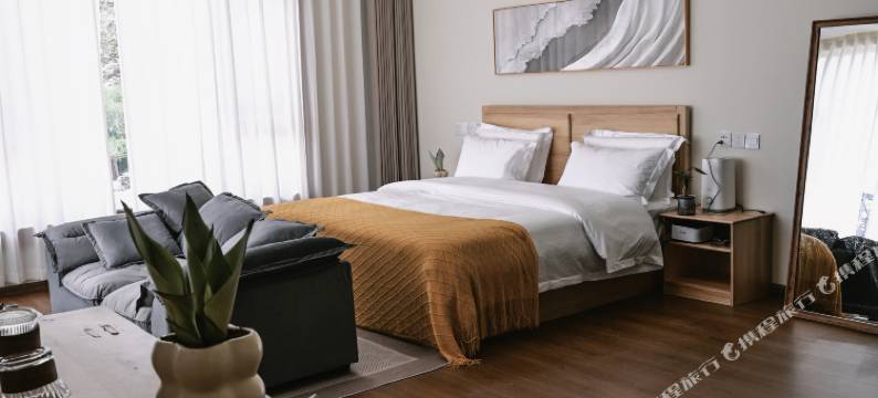 香格里拉山下山野火供氧民宿(普达措国家公园店)图片