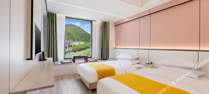 康定清水河畔民宿图片