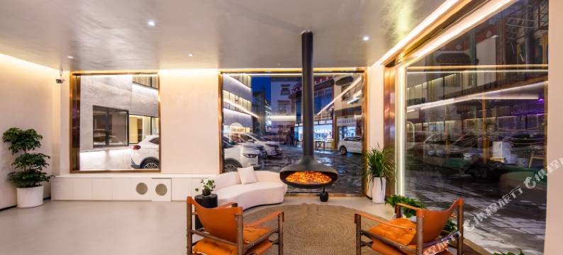 九寨沟九云居假日美宿图片