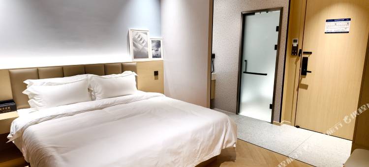 丽朵青旅酒店(石河子新疆军团军垦博物馆店)图片