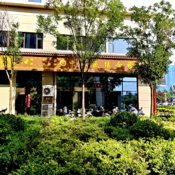 临溪度夏民宿（泰和广场店）