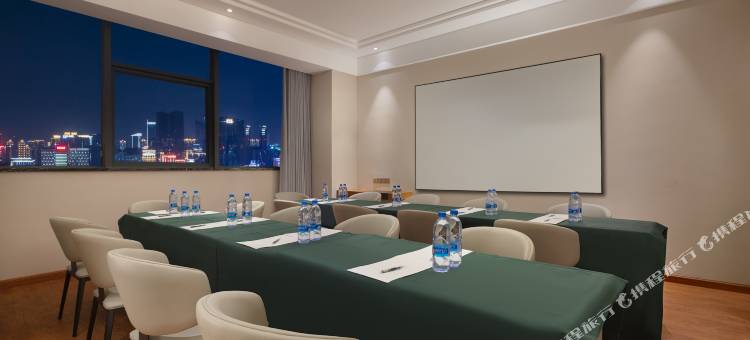 东莞·呈悦|MODERNMETROURBANVIEWM酒店(塘厦时代城购物中心店)图片