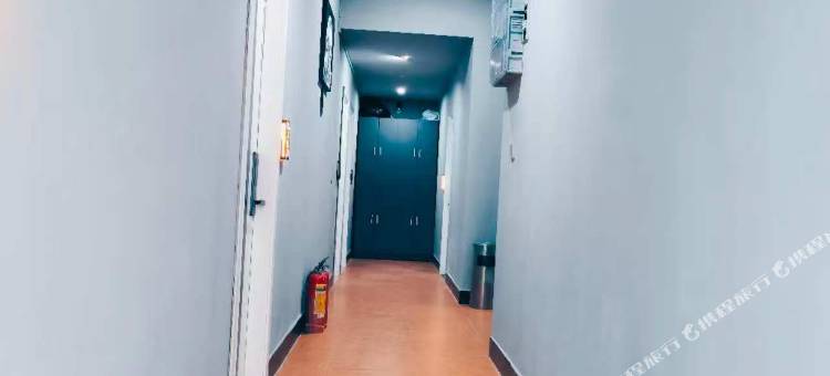 奥米奥精选公寓(清远银盏长隆轻轨地铁站店)图片