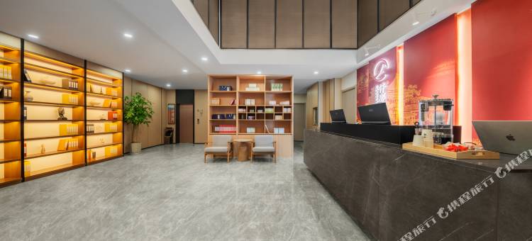 仟那美宿酒店(郑州中原福塔经北五路地铁站店)图片