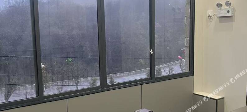 百里杜鹃佳源宾馆图片