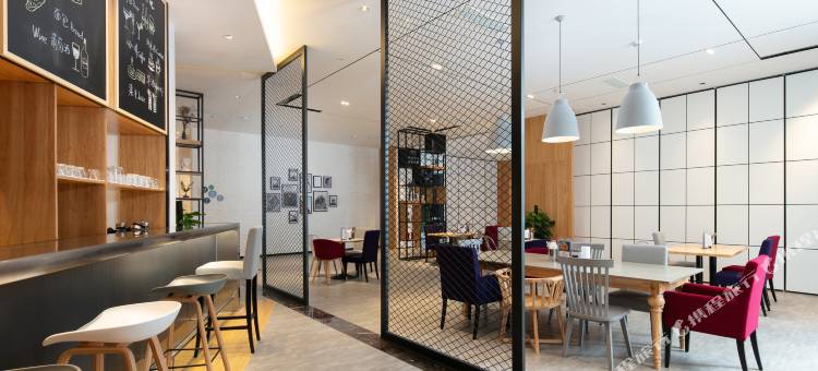 康铂酒店(长沙红星德思勤广场店)图片