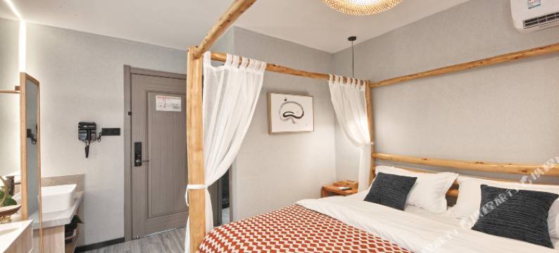 九华山秋雨童话民宿图片