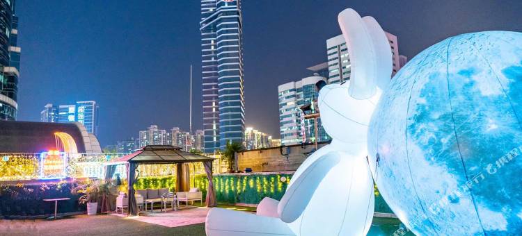 LuxCabins花园宾舍酒店(深圳福田会展中心岗厦地铁站店)图片