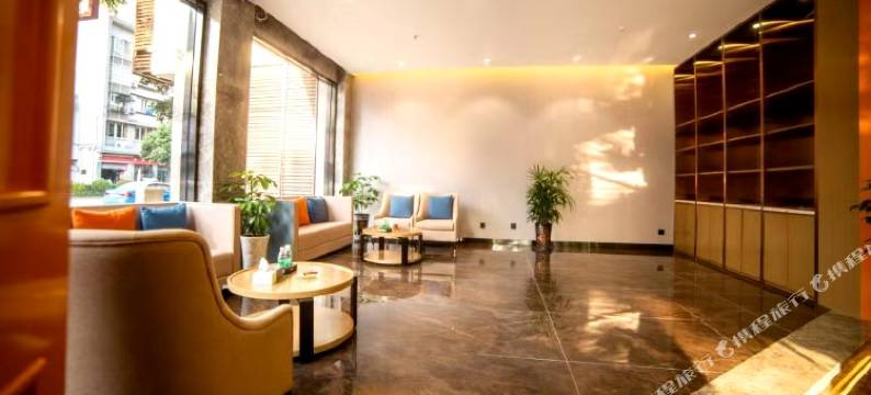 隆昌隆悦酒店图片