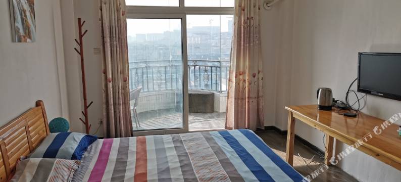 成都紫藤1号青年公寓图片