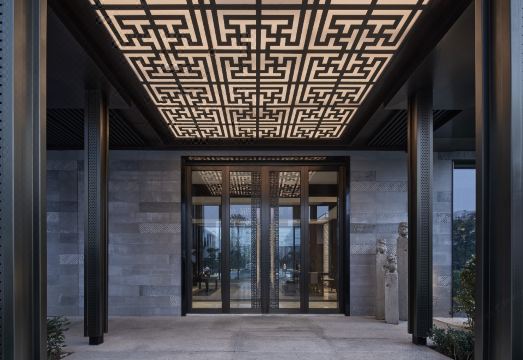 Ramada by Wyndham LuoyangHotel Overview