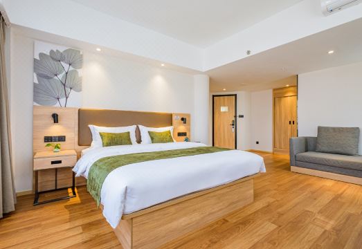 Greentree Inn (Shanghai Jingan) Hotel Overview