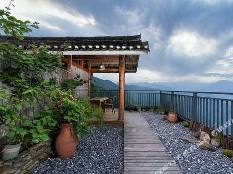 龙脊·云上山宿(九龙五虎观景台店)