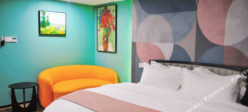 幻变艺术酒店(成都建设北路地铁站店)图片