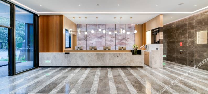 杭州滨江宝龙城诚业路亚朵酒店图片