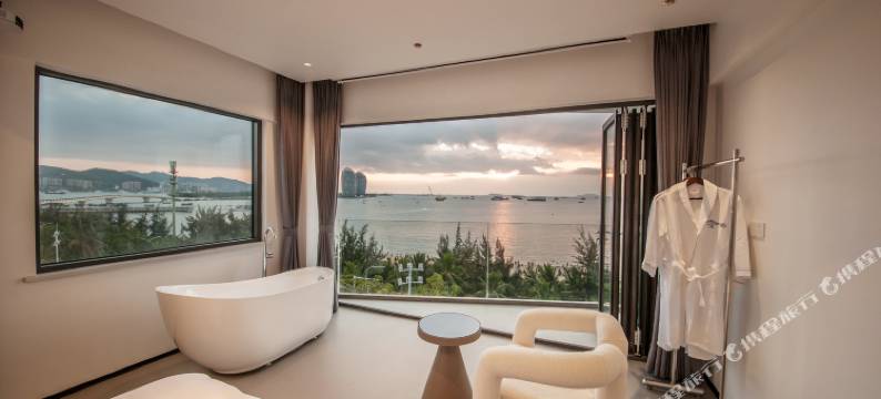 诚合礼海景民宿(三亚湾店)图片