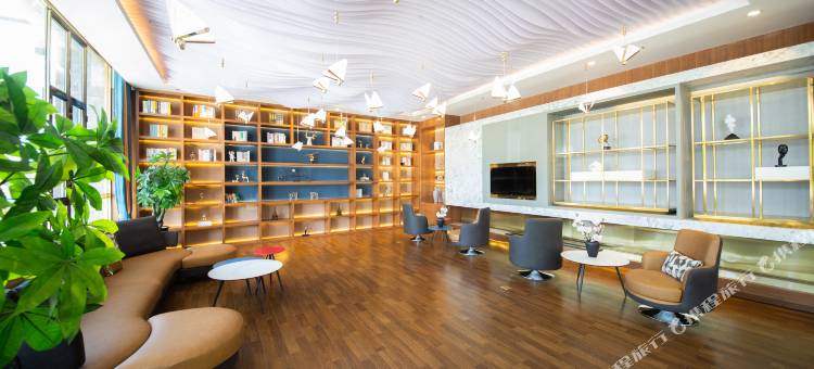 朗怡酒店(呼和浩特银河南街北京四中店)图片