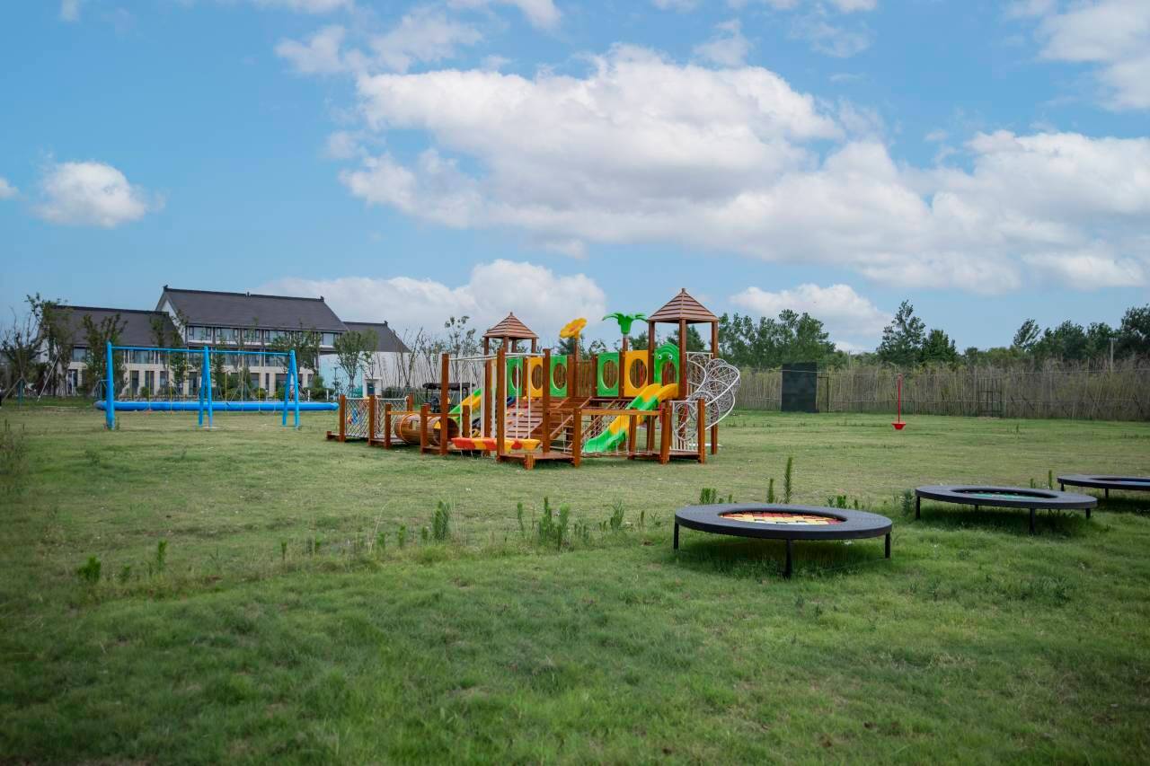 盐城丹顶鹤芳草地度假酒店图片