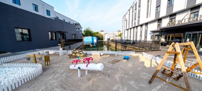 上海浦东张江前沿产业创新中心亚朵X酒店图片