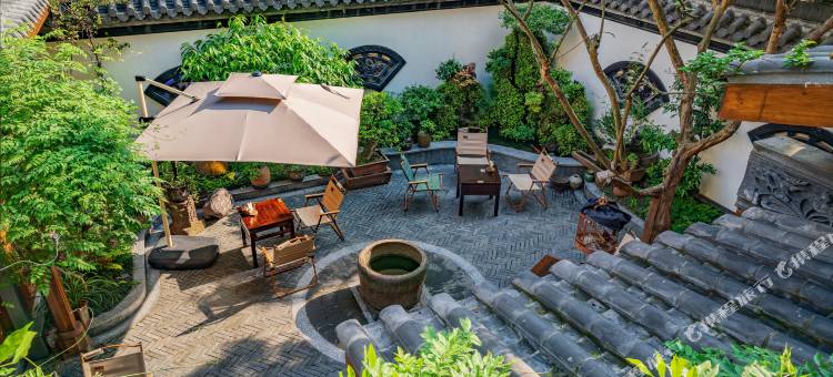 峨眉山下书院图片