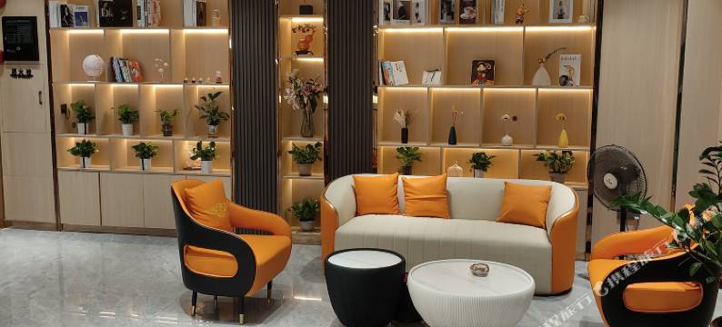 惠港隆精品酒店(惠州沥林北站兴勤购物广场店)图片