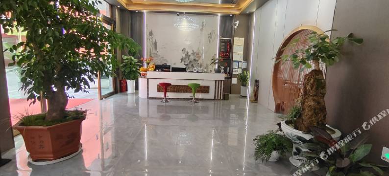 星追月酒店(曲靖火车站店)图片