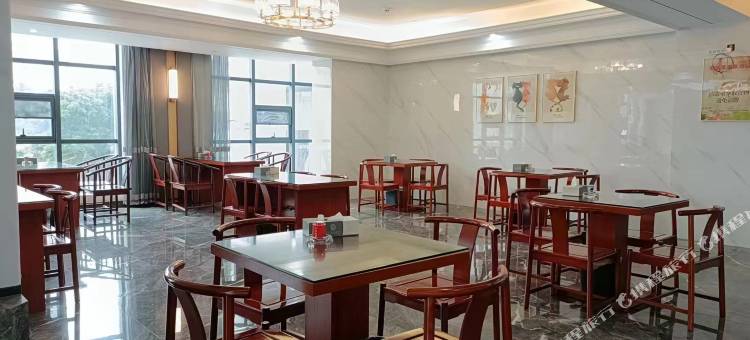 瑞丽泊雅温泉酒店图片