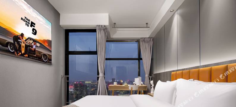 玺悦·冠御高空酒店(成都春熙路文殊院店)图片