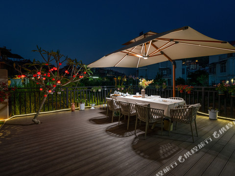 寻野阳光度假院子(傣族古镇新玩厂店)