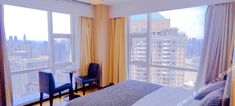 云端见月高空江景智住民宿(解放碑步行街洪崖洞店)图片