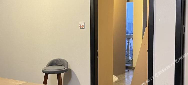 梨屋纯女生青年旅舍(万寿宫滕王阁店)图片