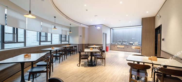 汉庭酒店(武汉青山建设二路地铁站店)图片