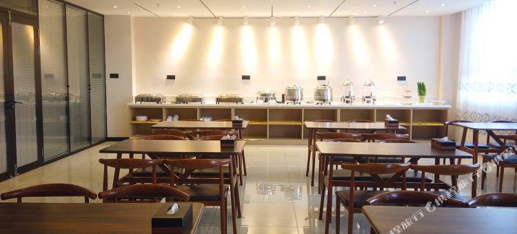 速8精选酒店(图木舒克市政府店)图片