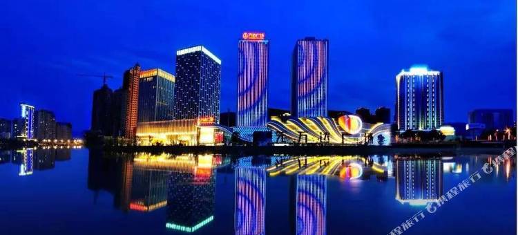 迎宾主题酒店(广元万达广场店)图片