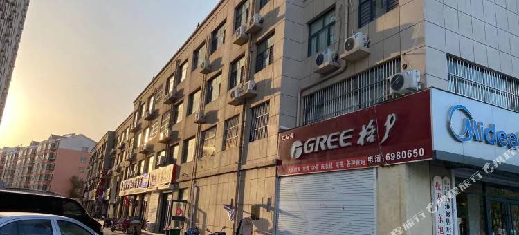 花开时自助公寓酒店(临沭红石湖公园店)图片